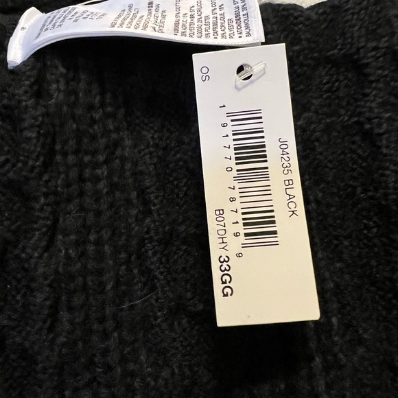 Amazon Essentials NWT Black Hat & Scarf Set - Picture 2 of 4